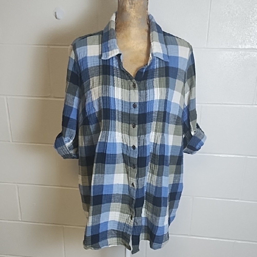 Gauzy Cotton Pintucked Front Yoke 3/4 Sleeves with Roll Tabs Button-up Shirt